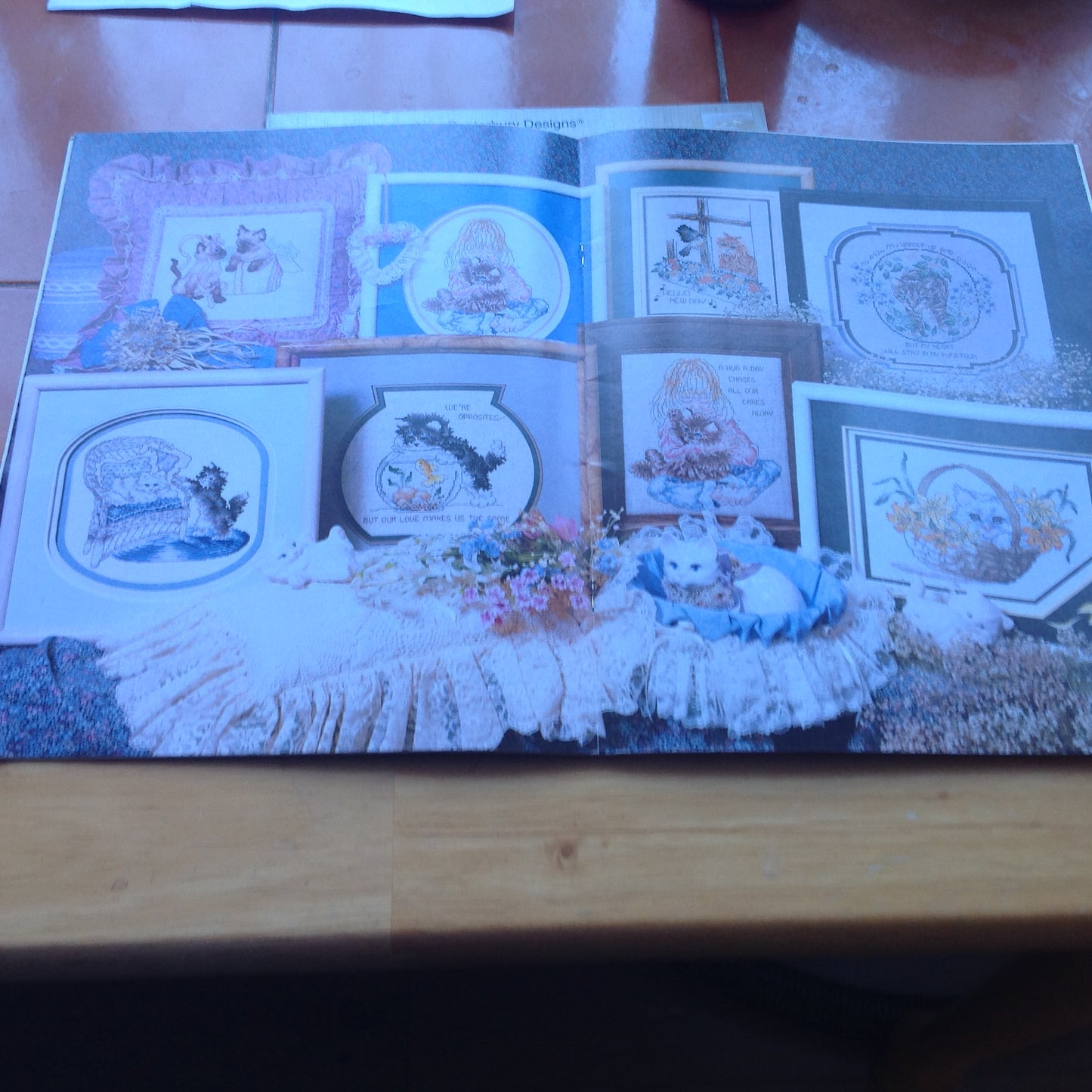 2 THIN CROSS STITCH BOOKLETS INCLUDING P&P TO UK SALE ON 2 ITEMS PLUS ACROSS MY SHOP CODE 5