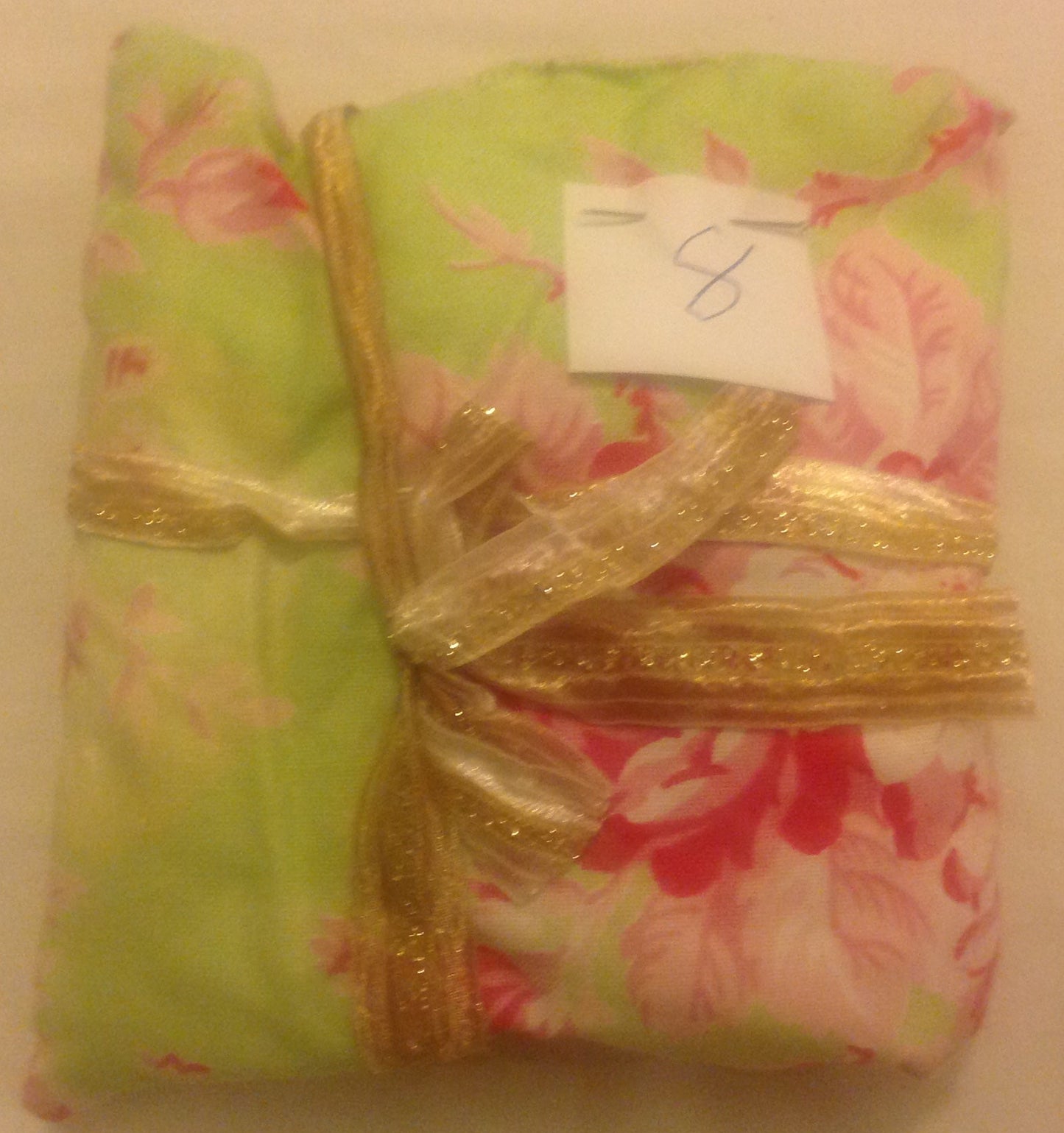 HANDMADE LAVENDER CUSHIONS PUT IN DRAW MAKES YOUR CLOTHES SMELL NICE INCLUDING P&P TO UK SALE ON 2 ITEMS + ACROSS MY SHOP CODE 6