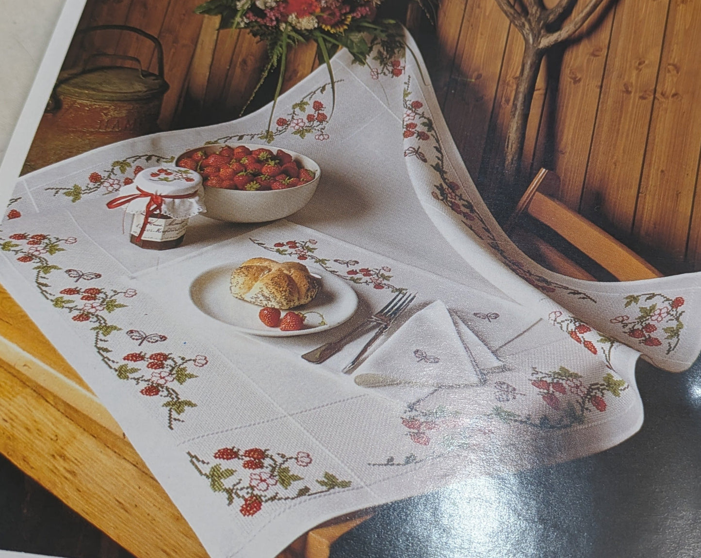 BOOKLET FALL OF SEWING PATTERNS INCLUDING P&P TO UK SALE ON 2 ITEMS PLUS ACROSS MY SHOP CODE 28