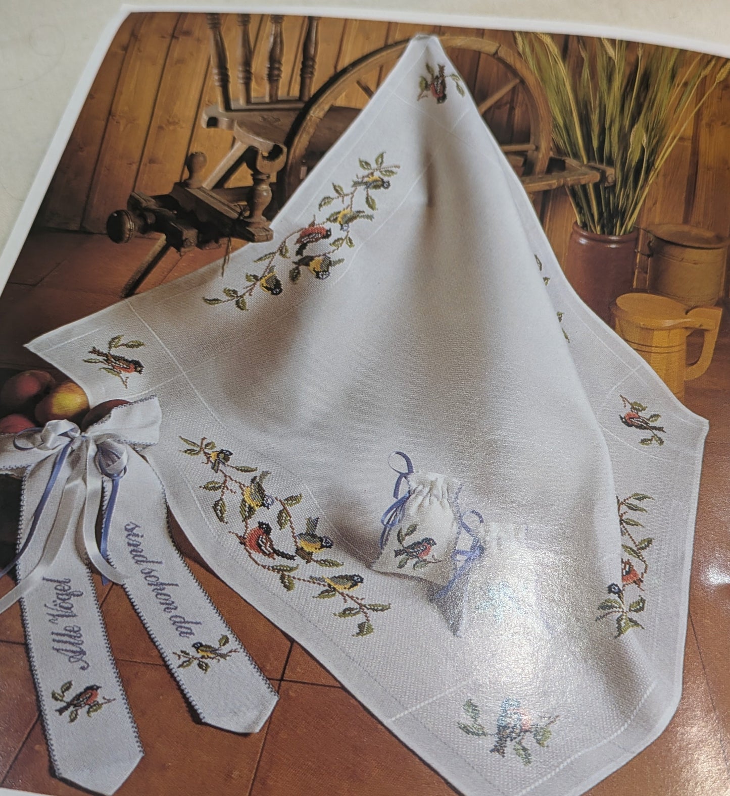 BOOKLET FALL OF SEWING PATTERNS INCLUDING P&P TO UK SALE ON 2 ITEMS PLUS ACROSS MY SHOP CODE 28