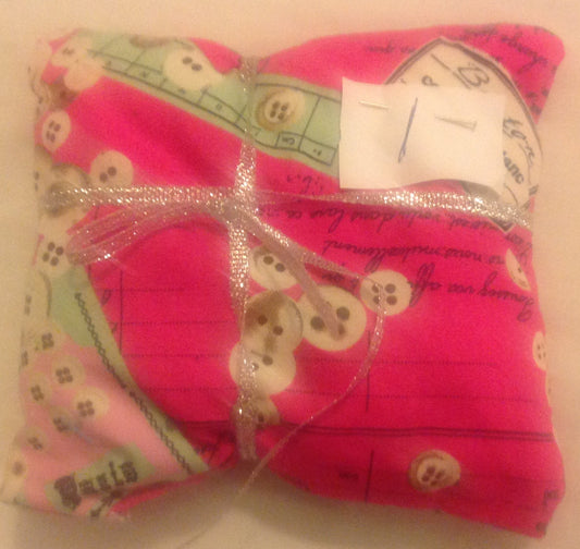 HANDMADE LAVENDER CUSHIONS PUT IN DRAW MAKES YOUR CLOTHES SMELL NICE INCLUDING P&P TO UK SALE ON 2 ITEMS + ACROSS MY SHOP CODE 1