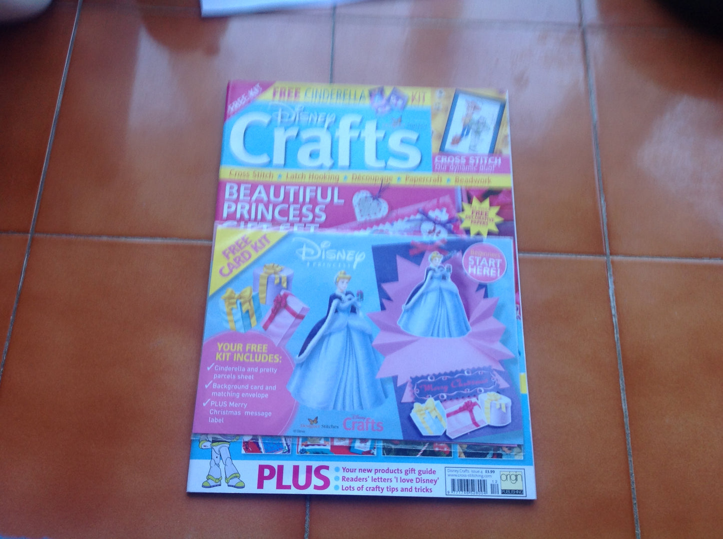 ART AND CRAFT MAGAZINES INCLUDING P&P TO UK  CODE 1