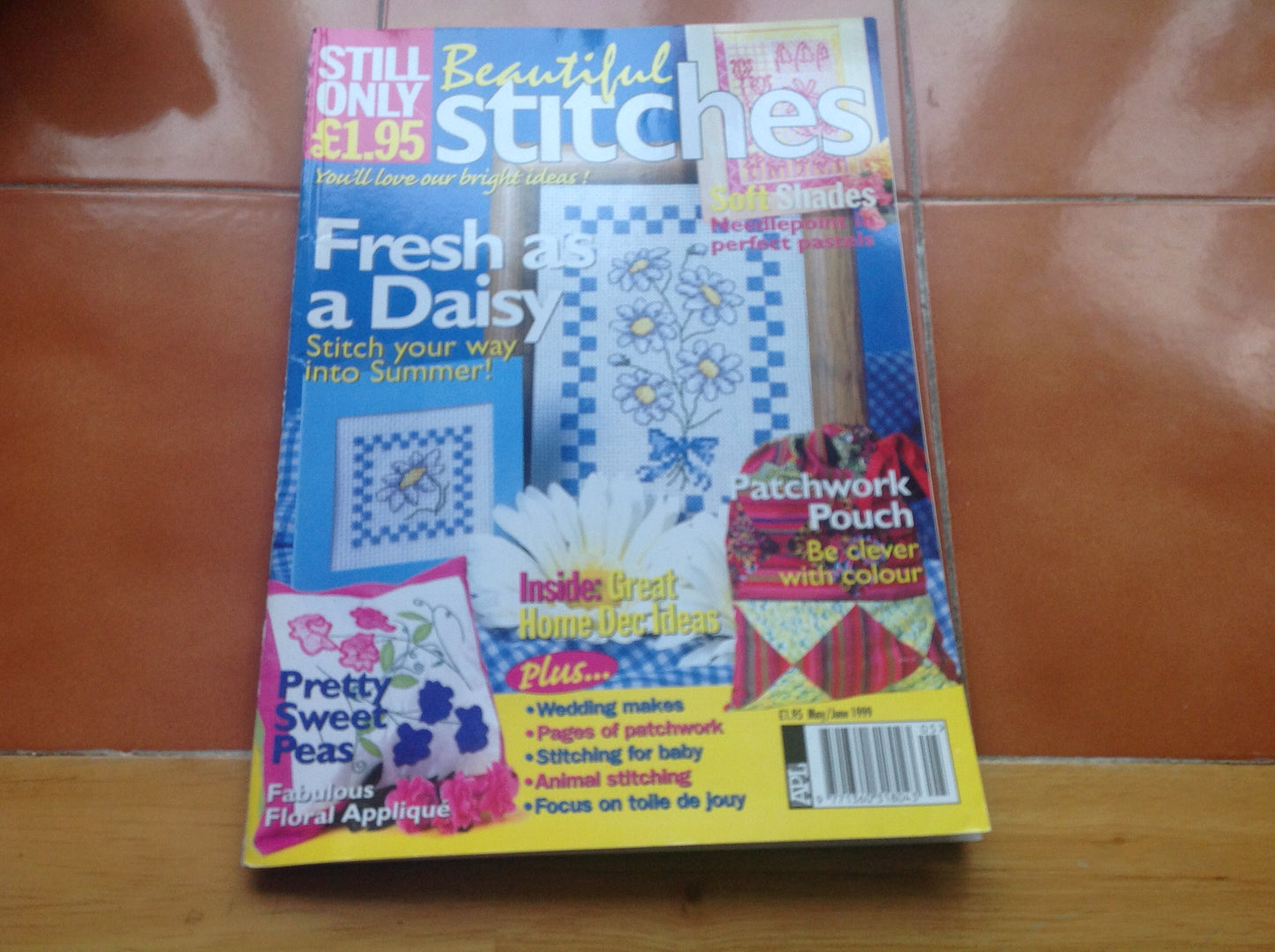 ART AND CRAFT MAGAZINES INCLUDING P&P TO UK  CODE 18