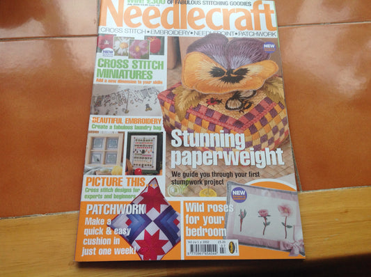 ART AND CRAFT MAGAZINES INCLUDING P&P TO UK  CODE 154