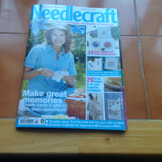 ART AND CRAFT MAGAZINES INCLUDING P&P TO UK  CODE 159