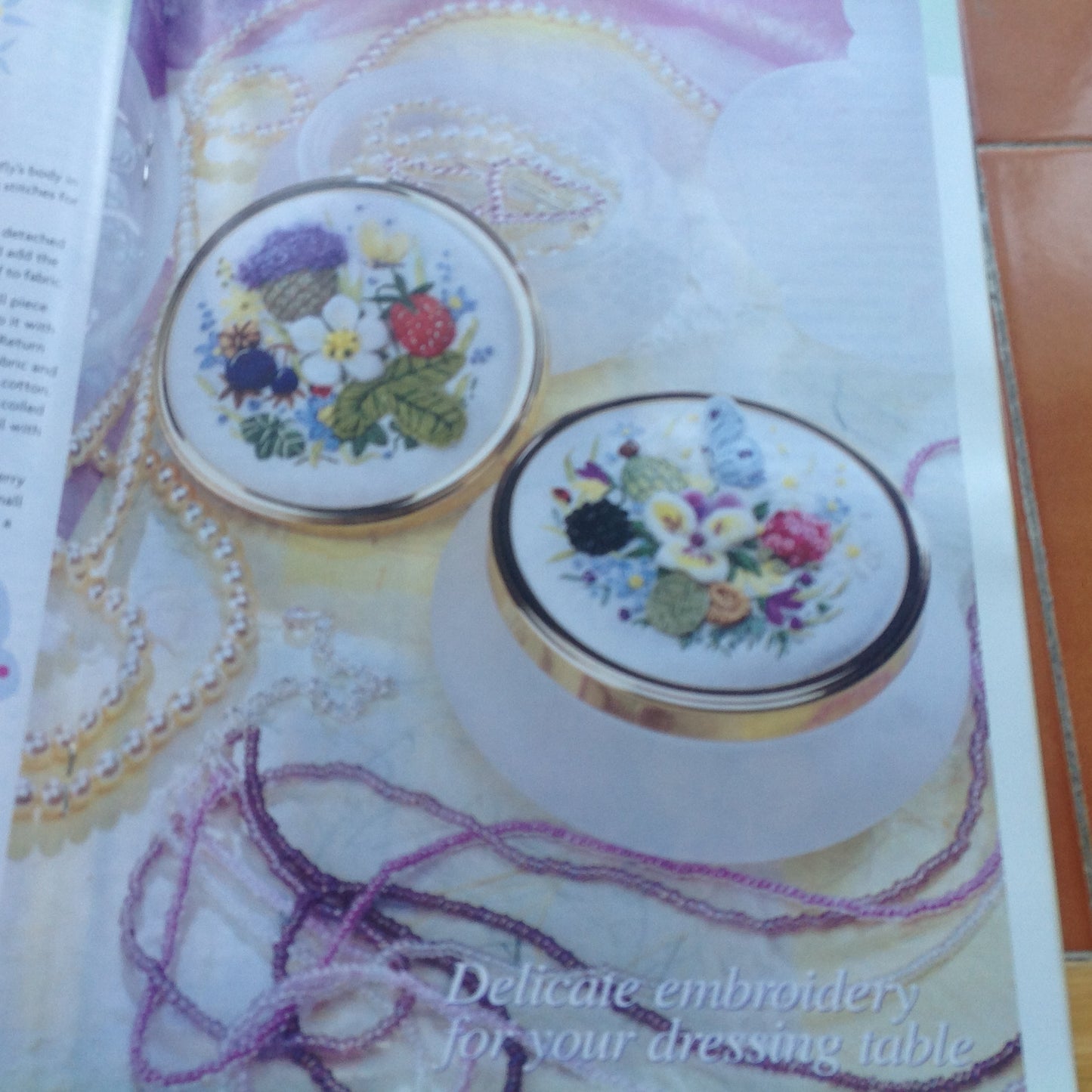 ART AND CRAFT MAGAZINES INCLUDING P&P TO UK  CODE 160