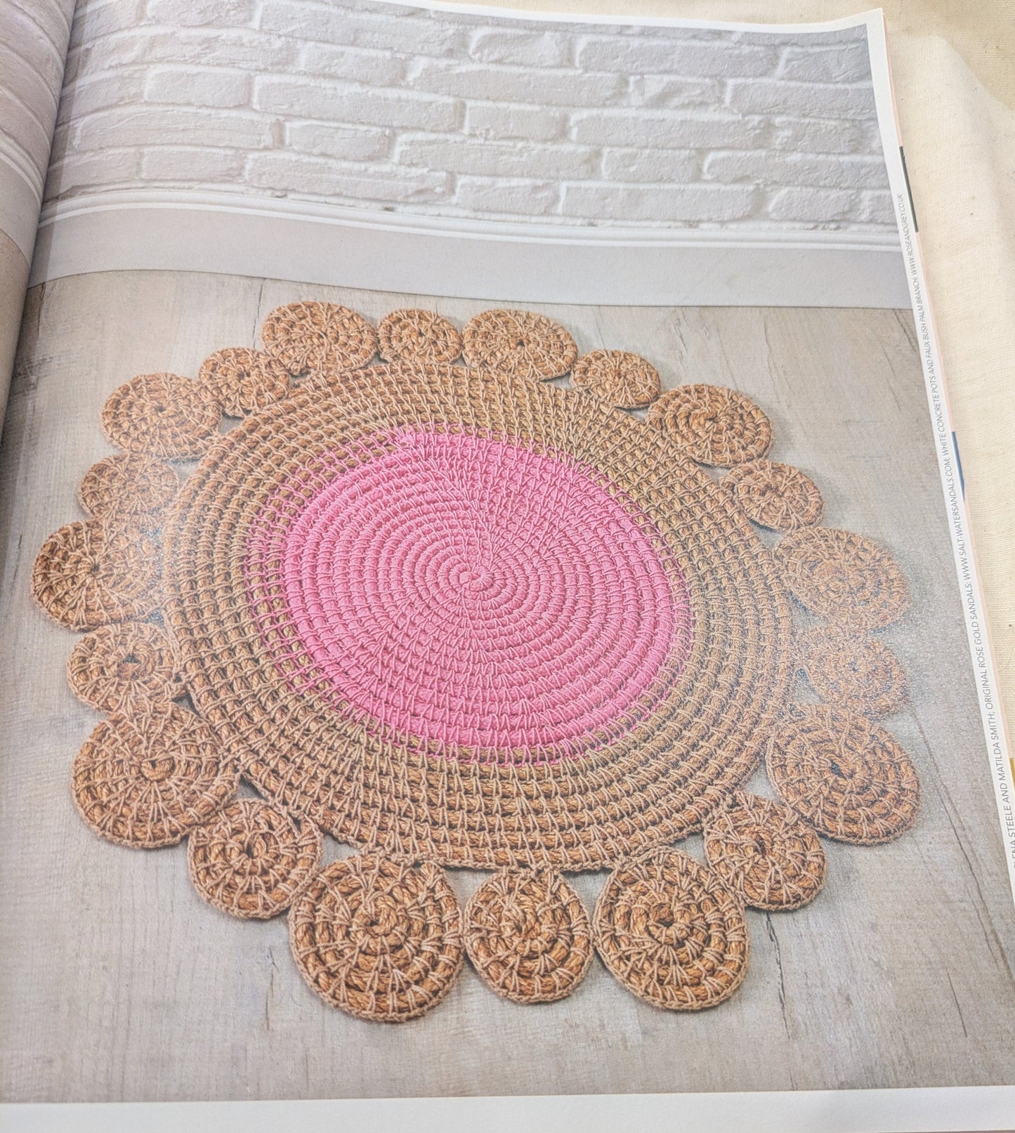 MOLLIE MAKES MAGAZINE INCLUDING P&P TO UK SALE ON 2 ITEMS PLUS ACROSS MY SHOP  CODE 442